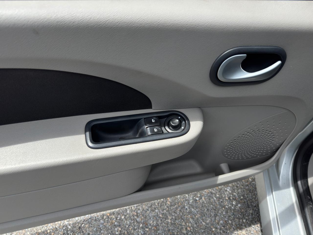 RENAULT TWINGO 1.2cc 58CV Benzina Neopatentati