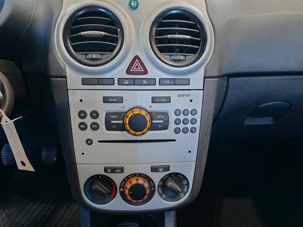 Opel Corsa 1.2 85 CV 5 porte GPL-TECH Edition