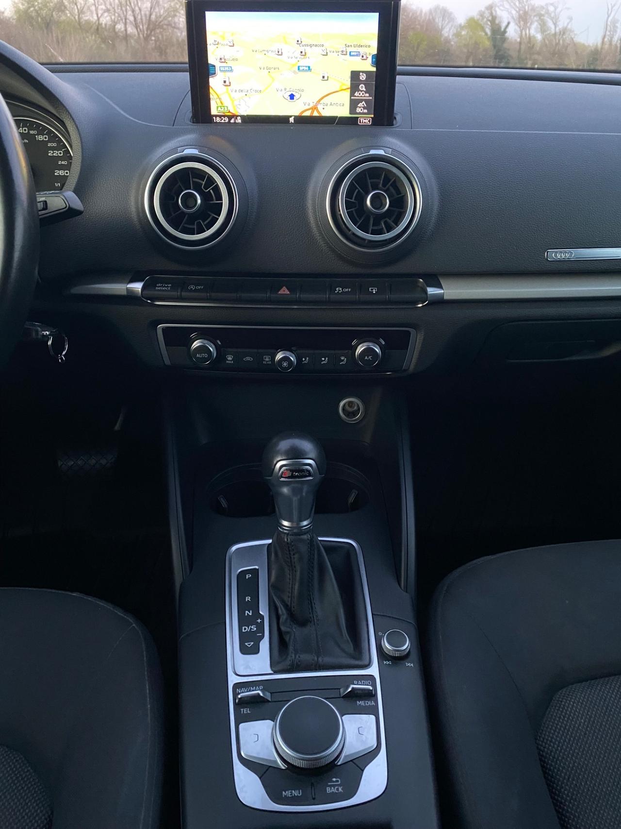Audi A3 Sedan 1.6 TDI 116 CV S tronic Business