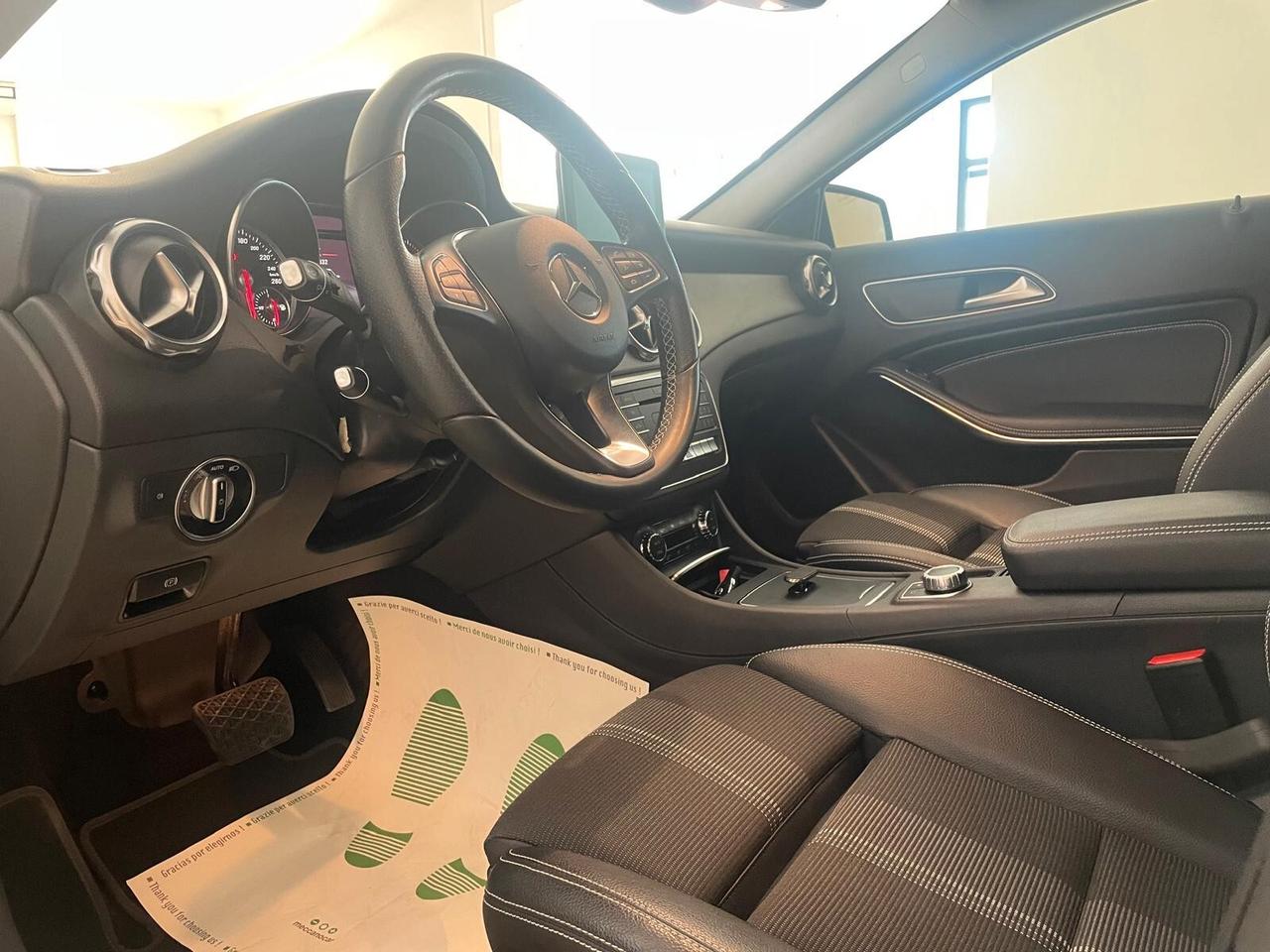 MERCEDES GLA 200d AUTOMATIC SPORT NIGHT EDITION – SOLO 41.332 KM CERTIFICATI