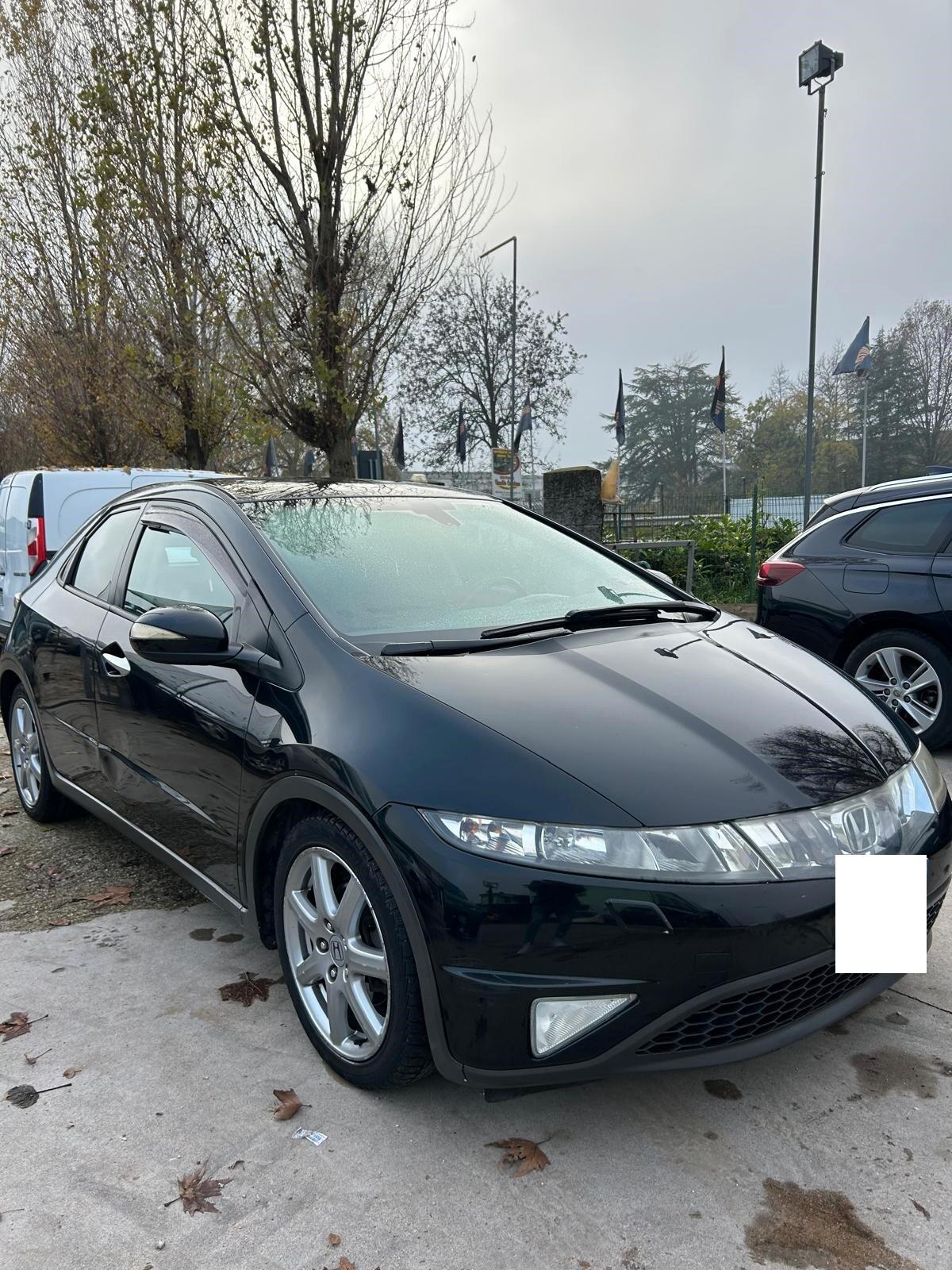 Honda Civic 1.8 i-VTEC 5p. Executive i-P