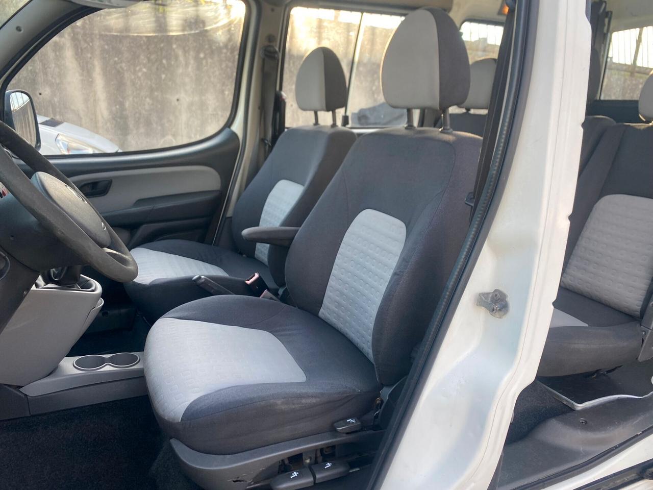 Fiat Doblò 1.3 Multijet adibito TRASPORTO DISABILI