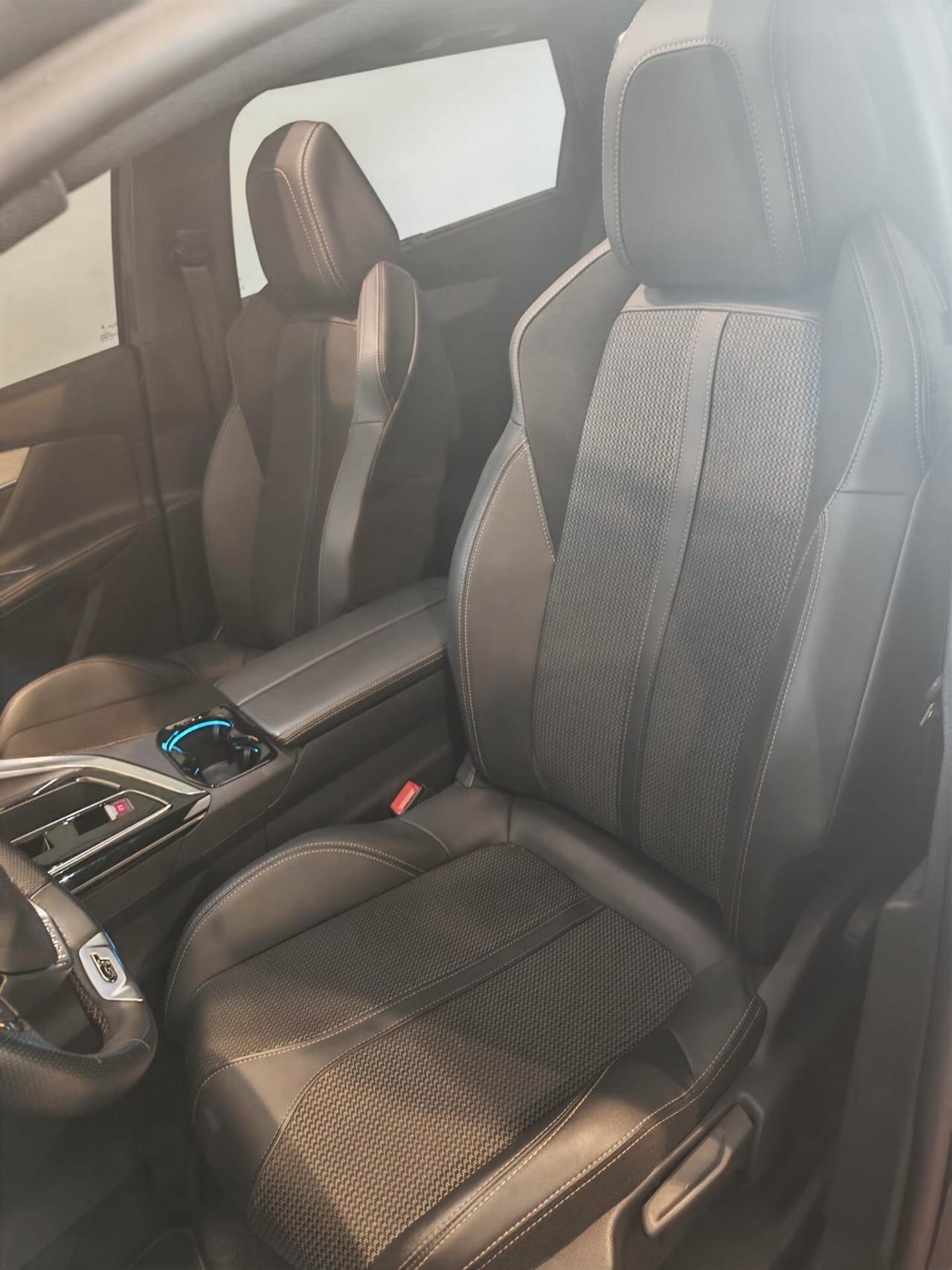 Peugeot 5008 BlueHDi 130 S&S EAT8 GT