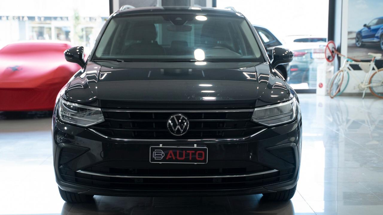 Volkswagen Tiguan 2.0 TDI LIFE 122 CV VIRTUAL CKT PACK LUCI CARPLAY LED FULL OPTIONAL