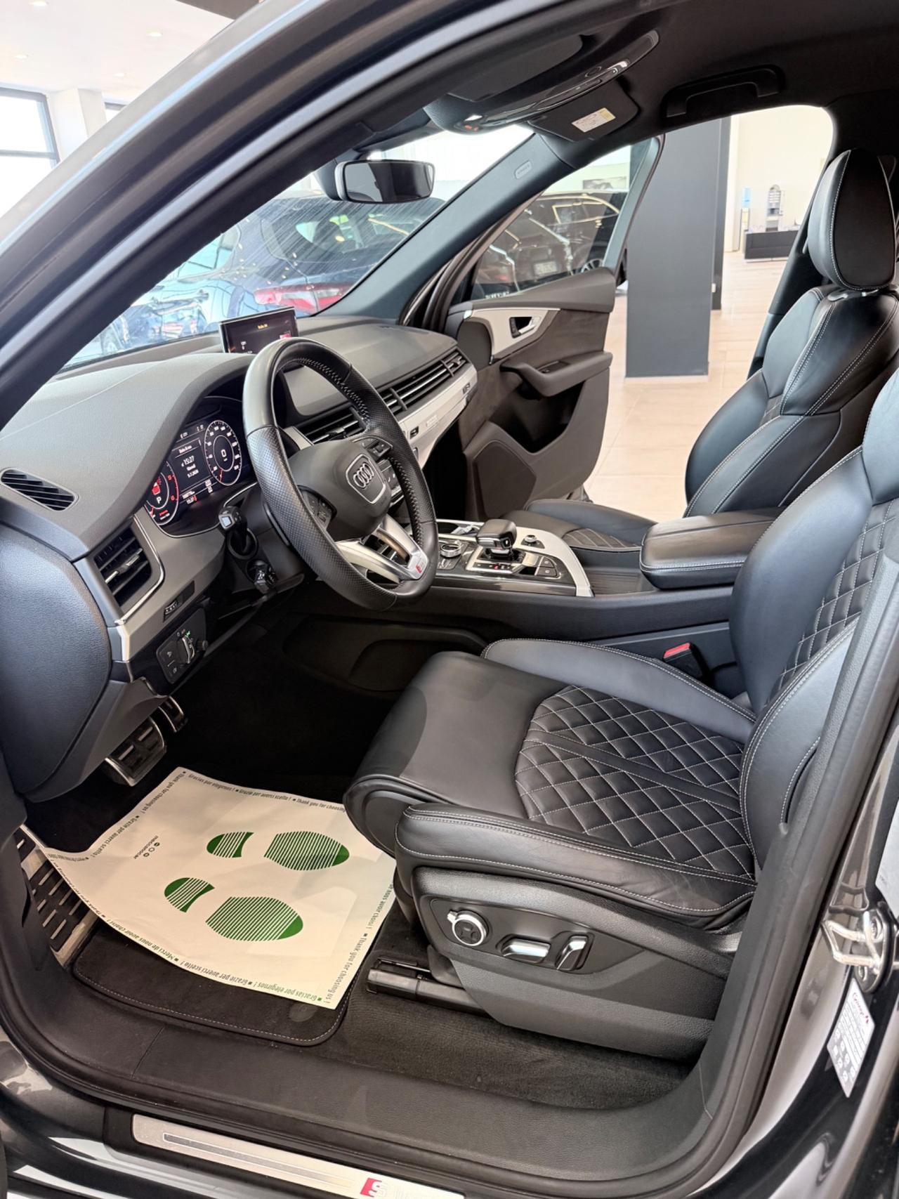 Audi Q7 50 TDI quattro tiptronic Business Plus