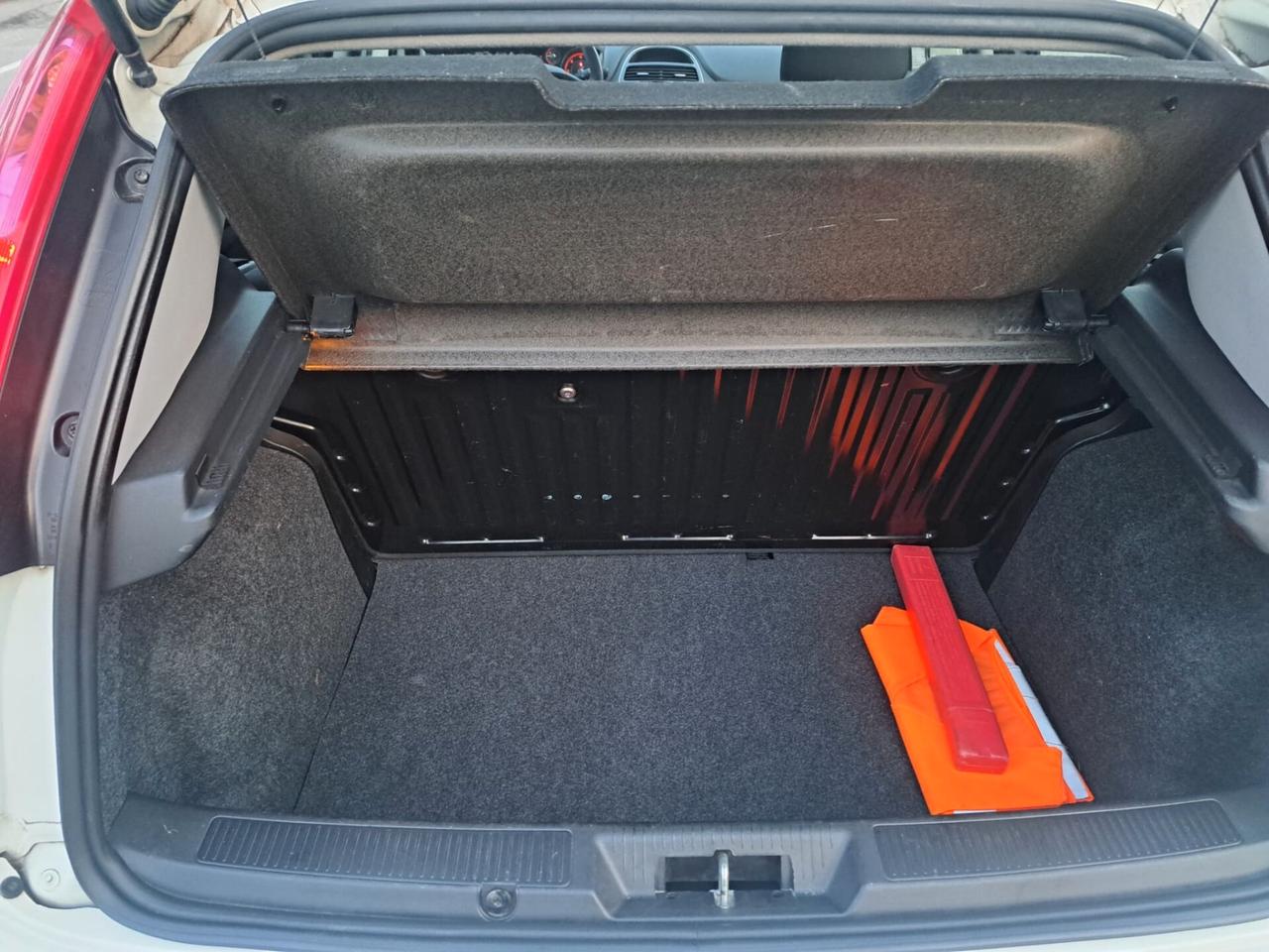 Fiat Punto 1.3 MJT II S&S 95 CV 5 porte Street