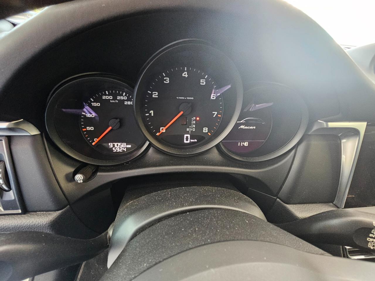 Porsche Macan 2.0 CHRONO SPORT PLUS