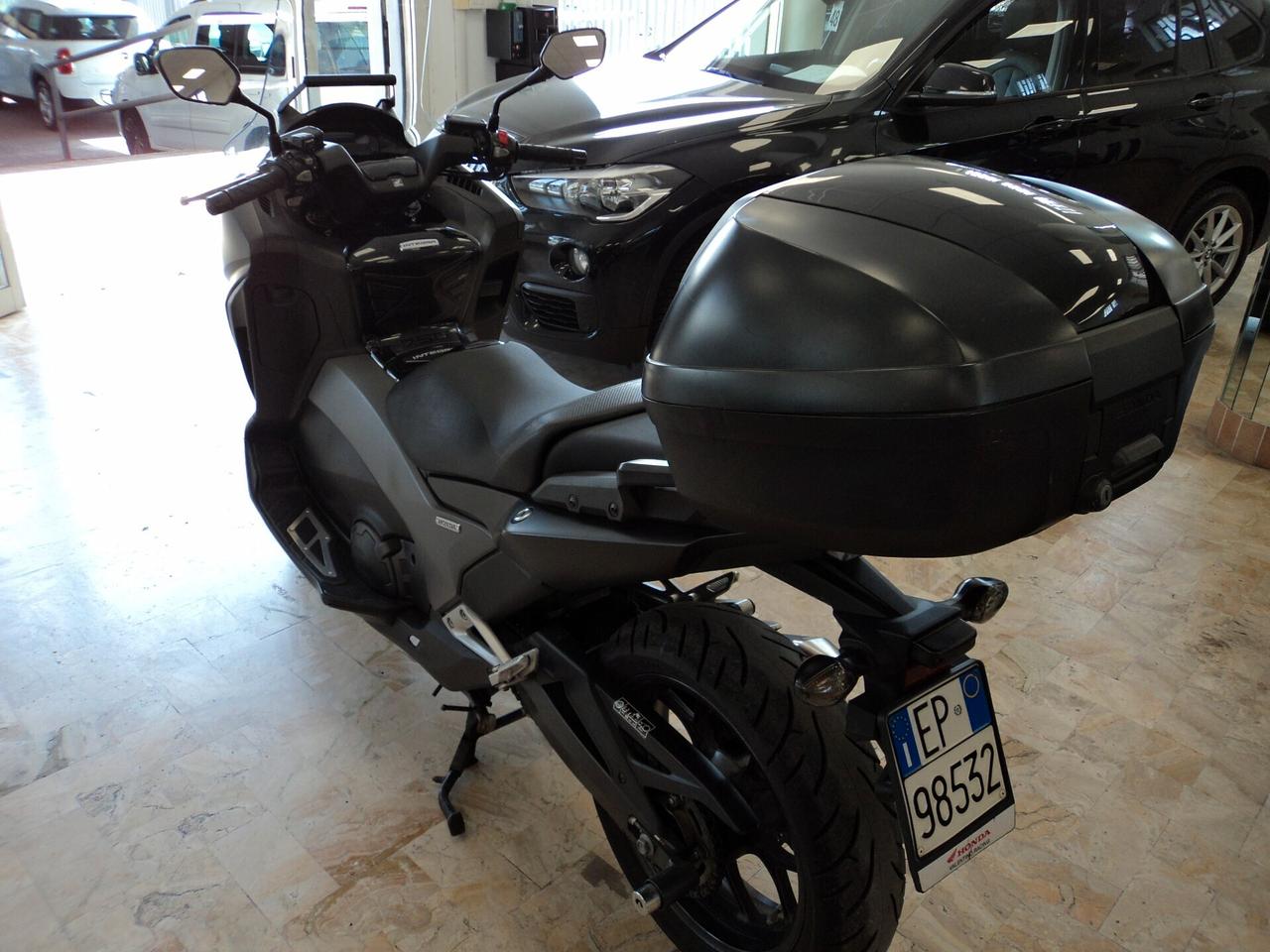 Honda Integra 750