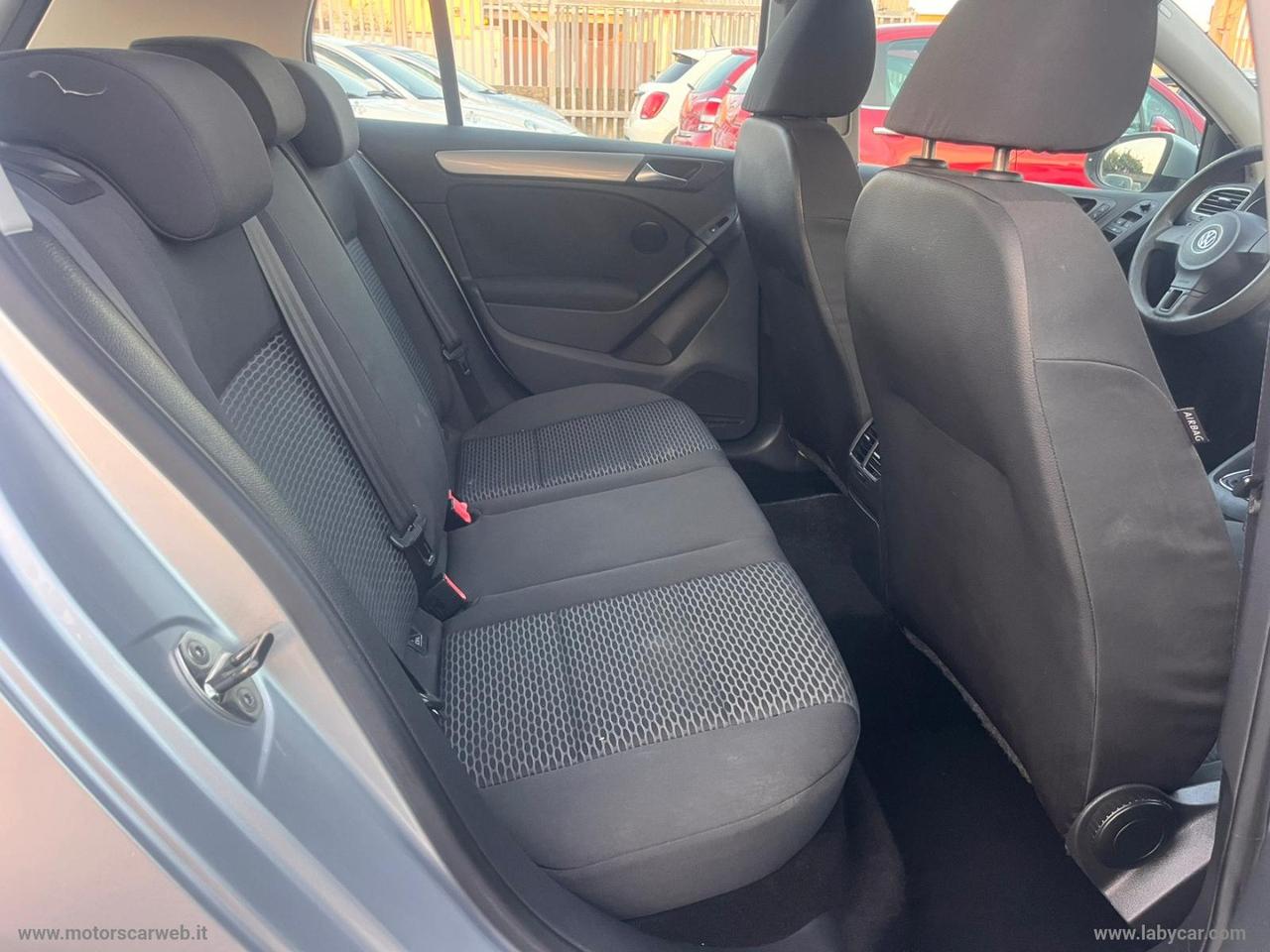 VOLKSWAGEN Golf 1.6 5p. Comfortline