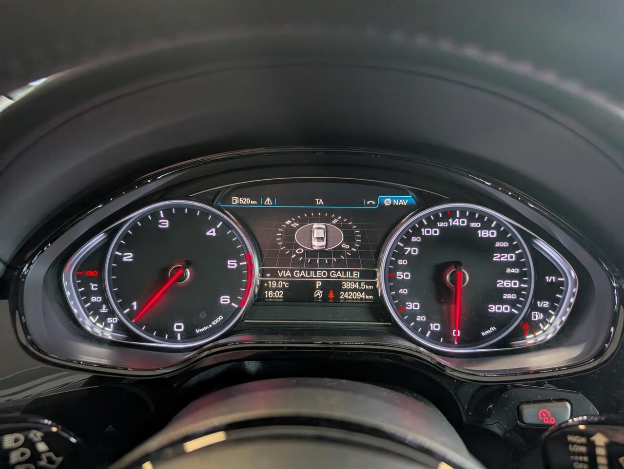 Audi A8 3.0 TDI 262 CV ultra quattro tiptronic