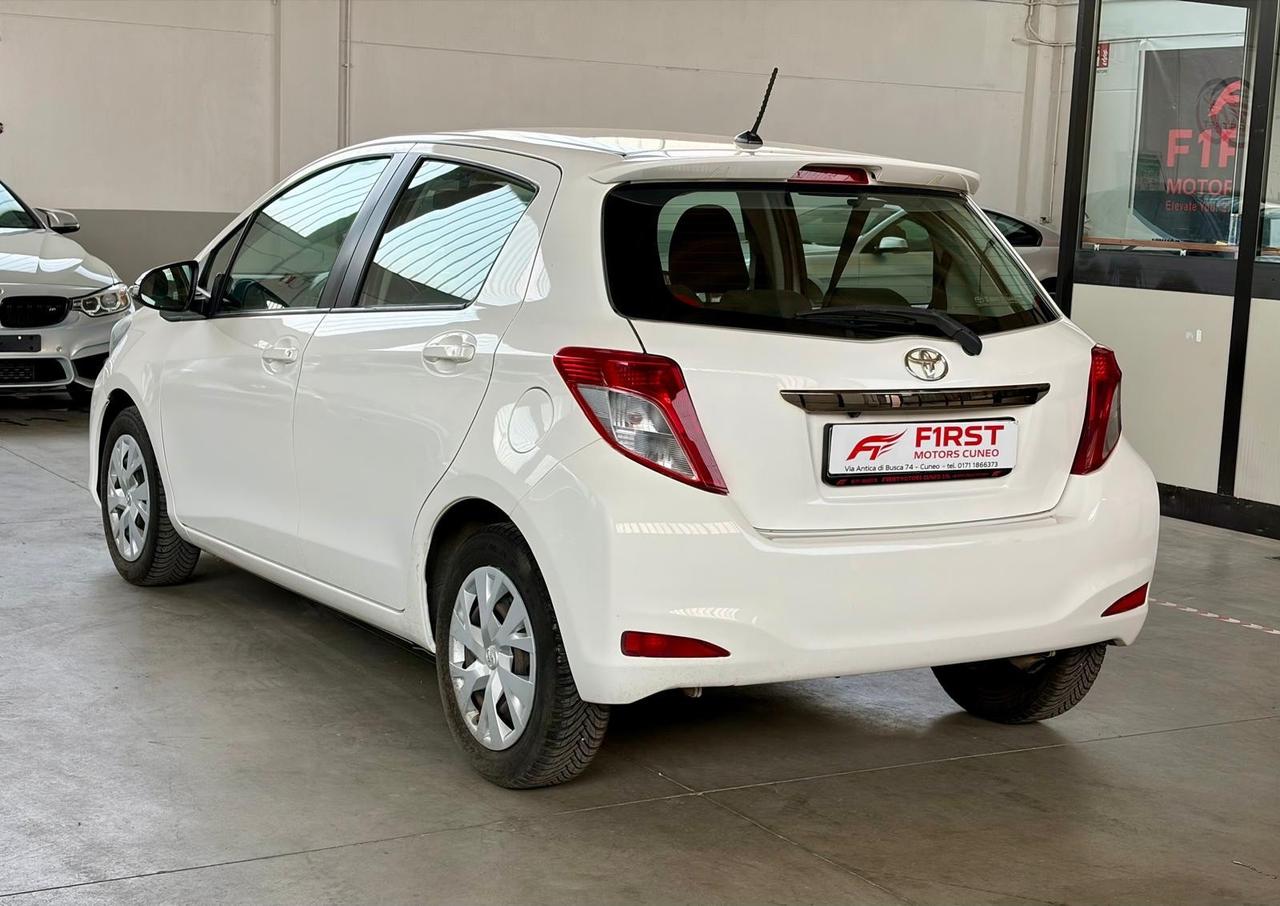 Toyota Yaris 1.3 5 porte Lounge