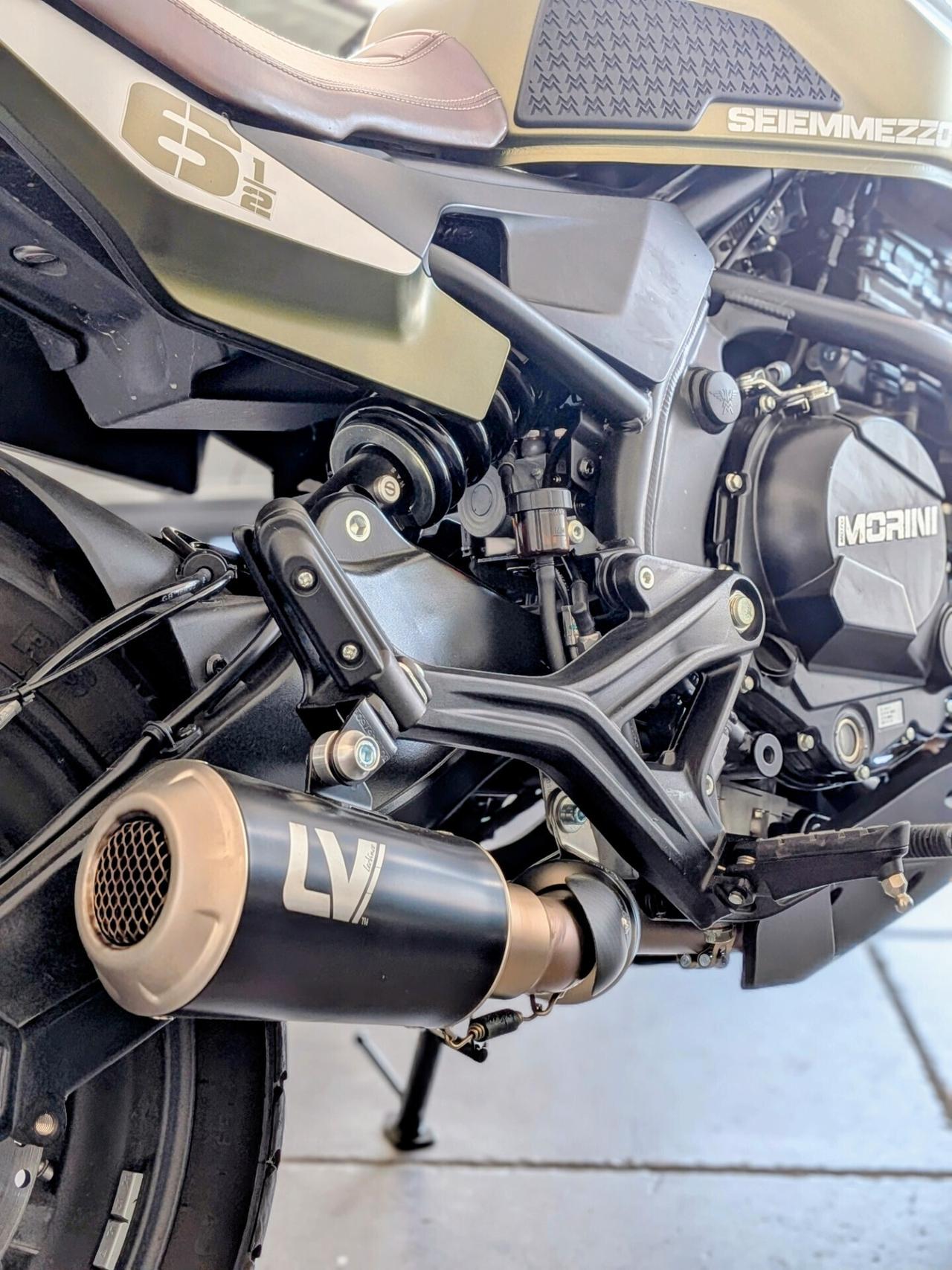 MOTO MORINI SEIEMEZZO SCR