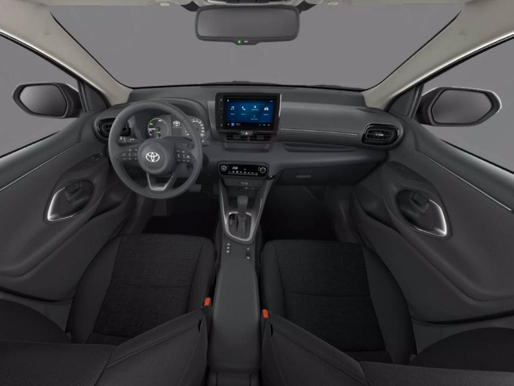 TOYOTA Yaris 1.5h active del 2025