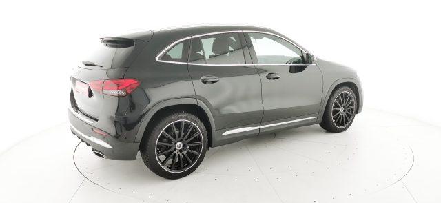 MERCEDES-BENZ GLA 200 d Automatic Premium