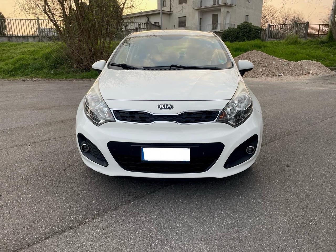 Kia Rio 1.2 CVVT 5p. EX per Neopatentati 2014