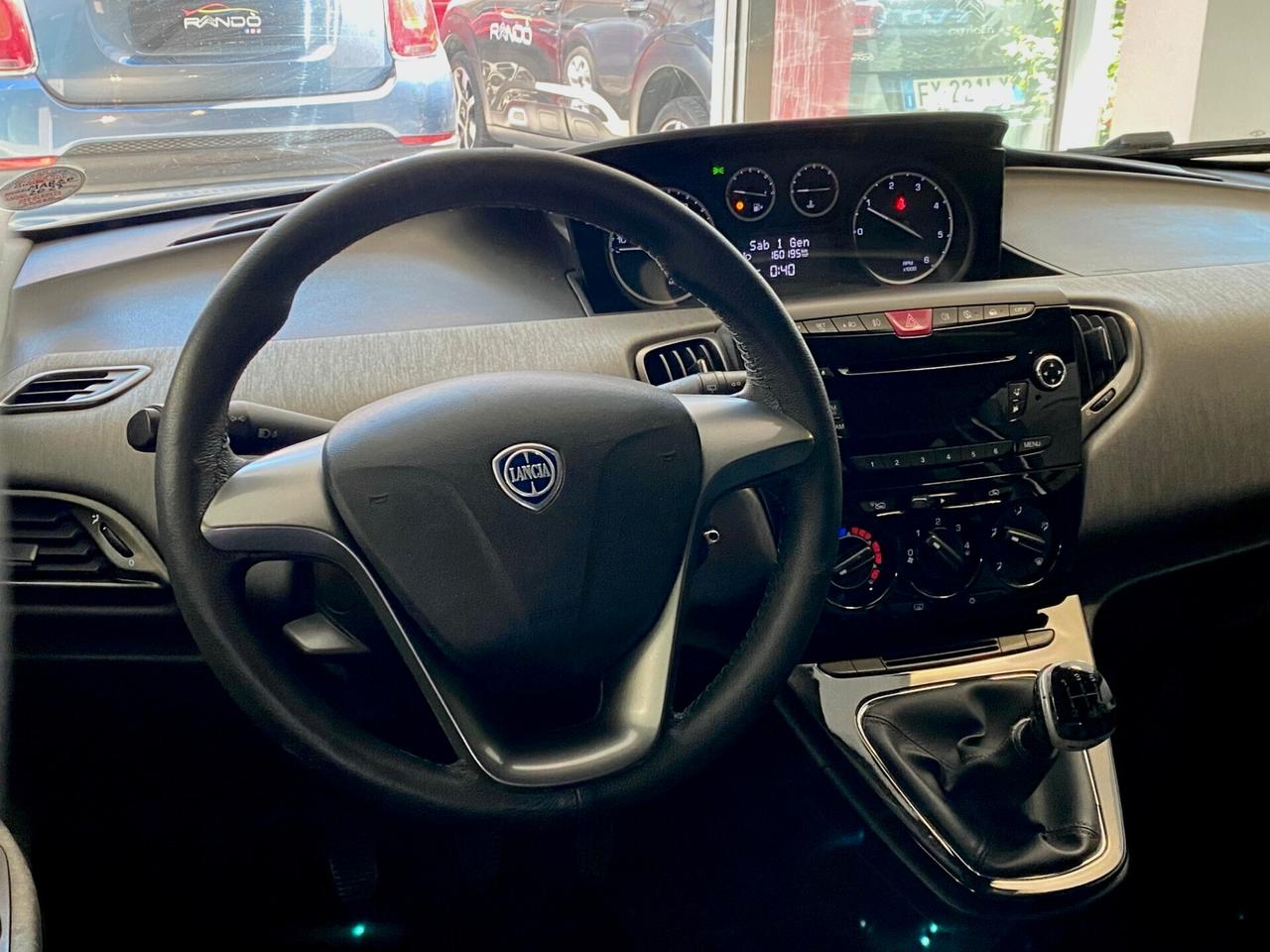 Lancia Ypsilon 1.3 MJT 95 CV 5 Porte S&S Silver