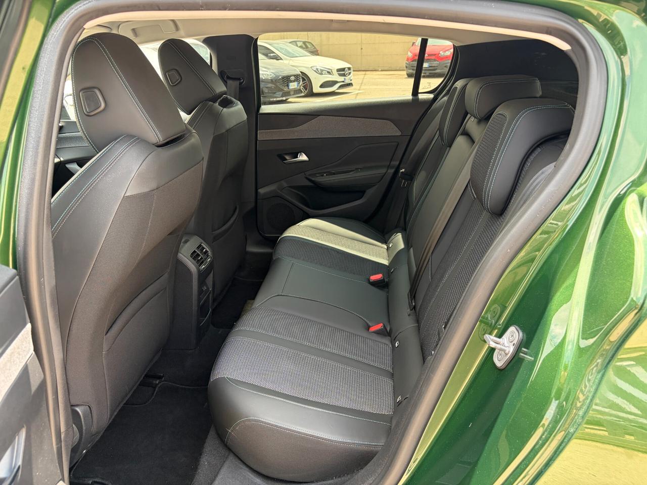Peugeot 308 1.5 BlueHDi 130cv EAT8 Allure Pack