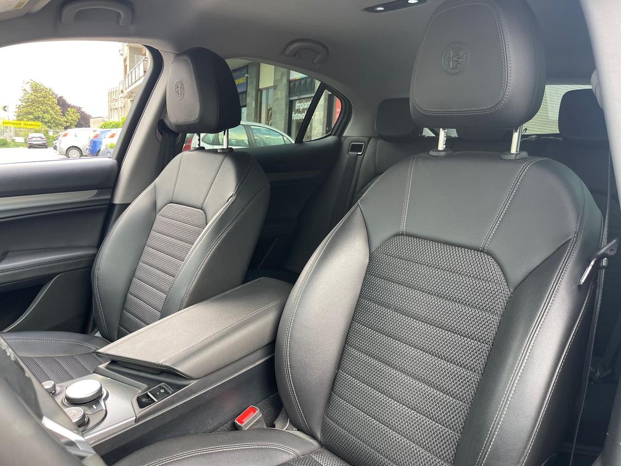 Alfa Romeo Stelvio 2.2 t Sprint Q4 190cv auto AT8 AWD