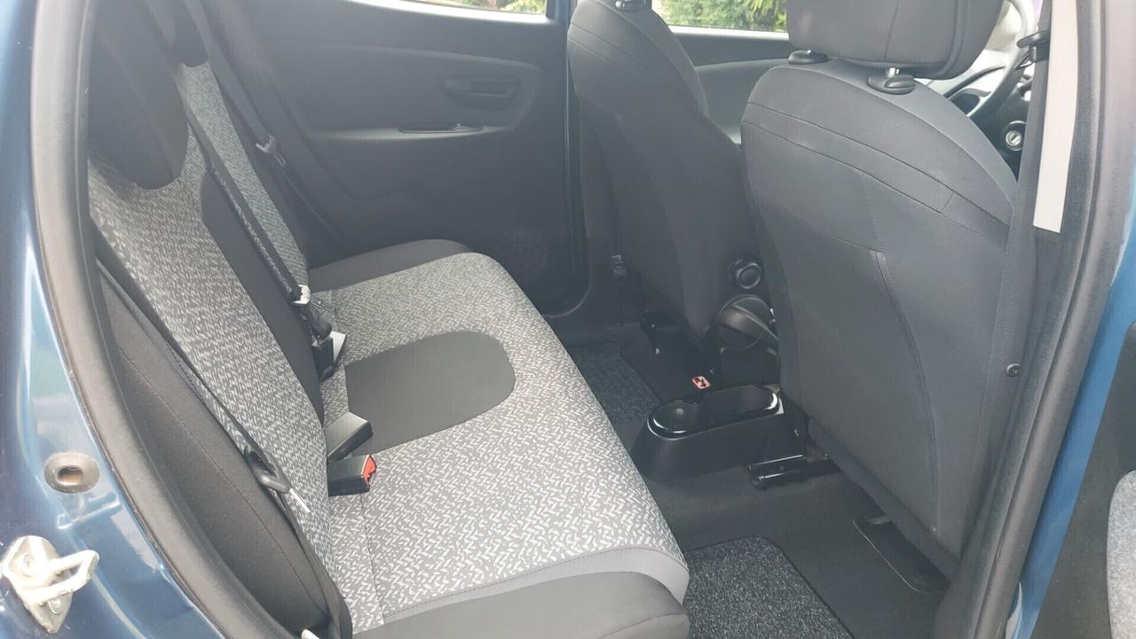 Lancia Ypsilon 1.0 Hybrid