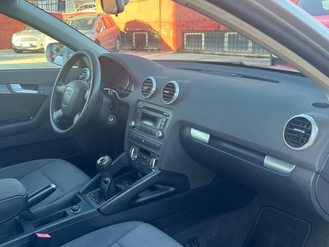 Audi A3 SPB 1.6 TDI 105 CV CR Ambiente
