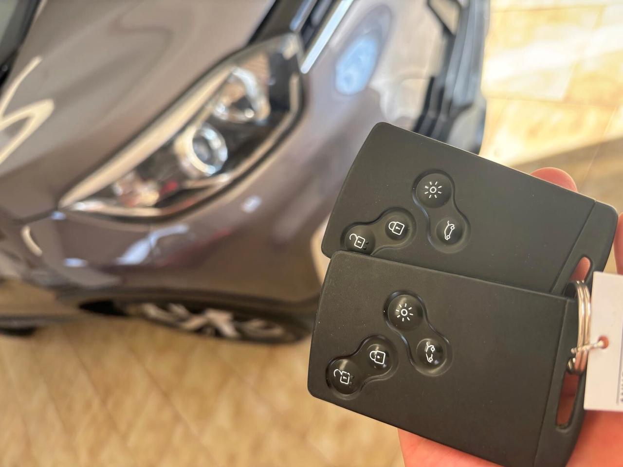 RENAULT CAPTUR ANNO 2018 BZ ADATTA NEOPATENTATI KM 40 MILA