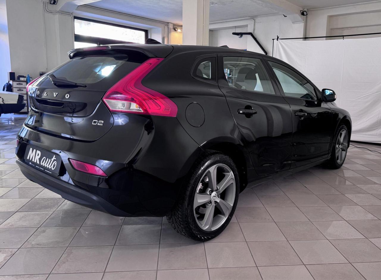 Volvo V40 2.0 d2 Momentum my17