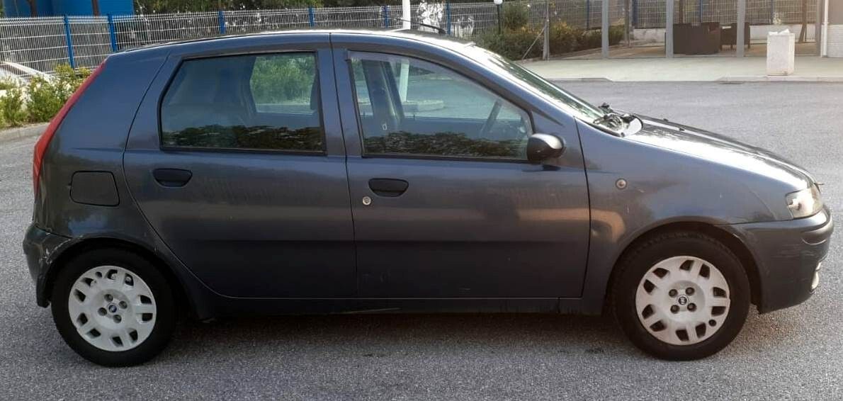 Fiat Punto 2000 photo 2