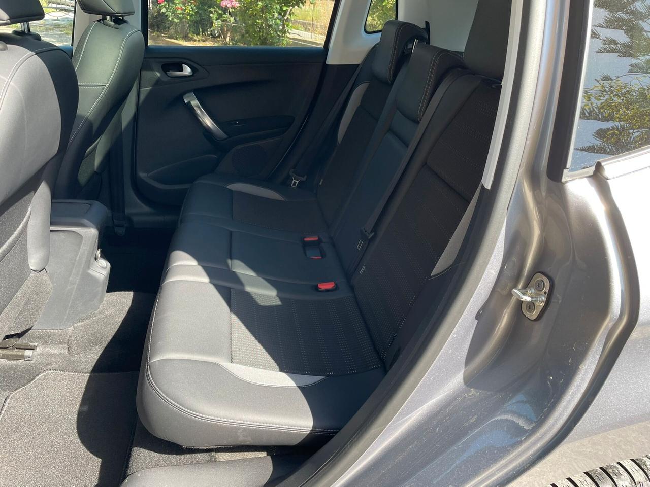 Peugeot 2008 1.6 HDI 120cv Black Matt