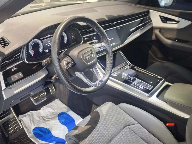 Audi Q8 Q8 55 TFSI quattro tiptronic Sport