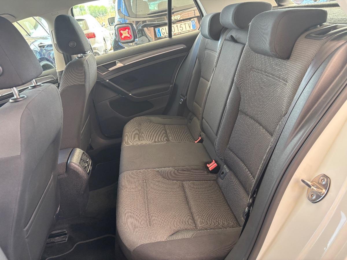 VOLKSWAGEN - e-Golf - 136 CV