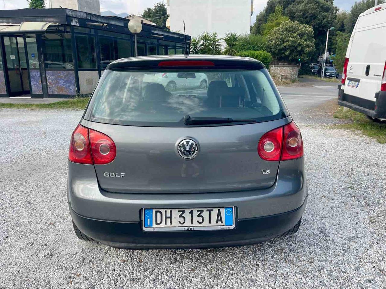 VOLKSWAGEN GOLF V - COMFORTLINE