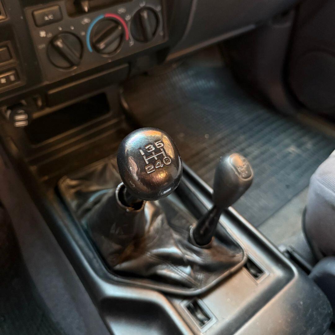 Toyota Land Cruiser 3.0 TD 3p KZJ90 STD