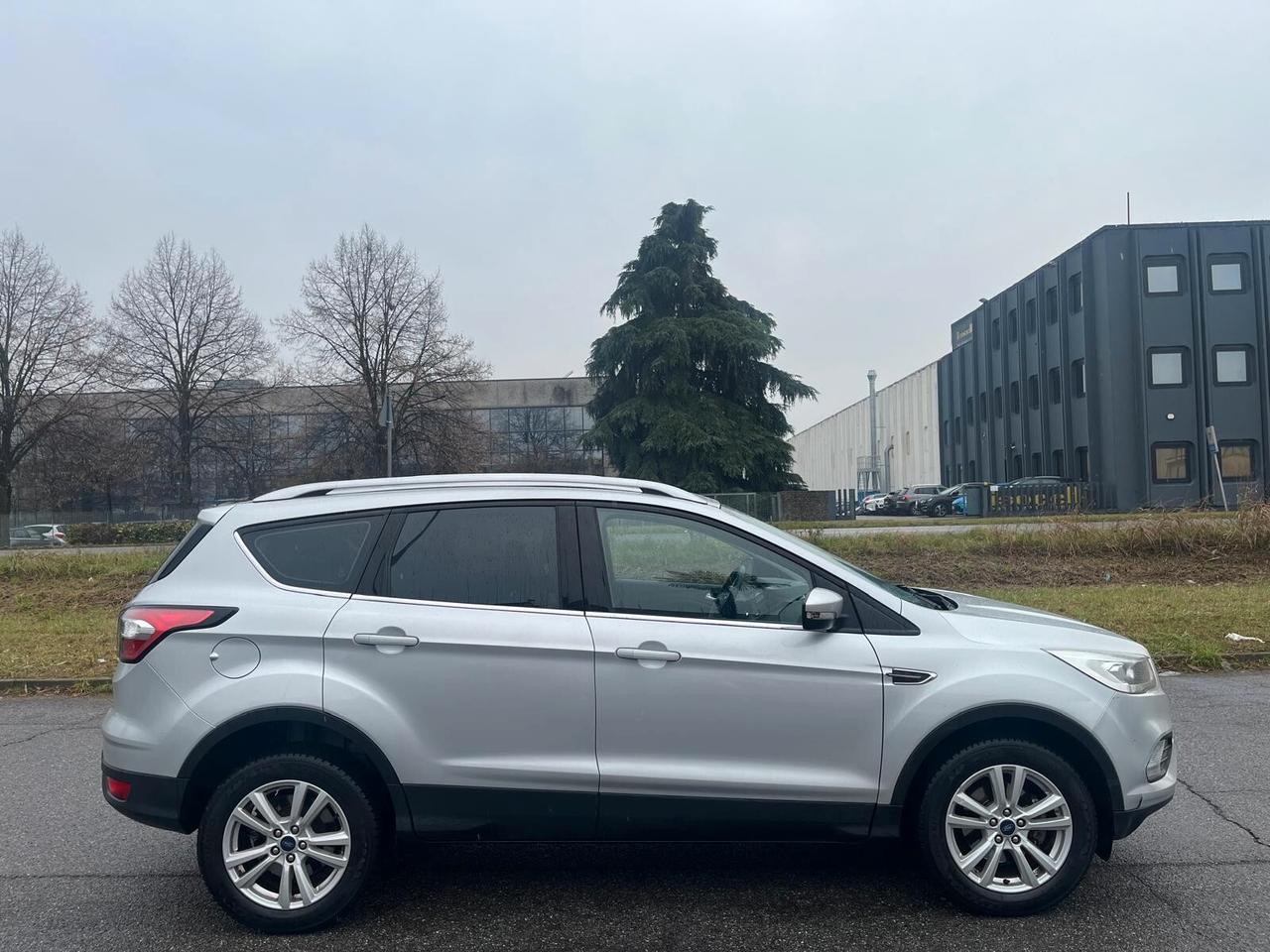 Ford Kuga 1.5 TDCI 120 CV