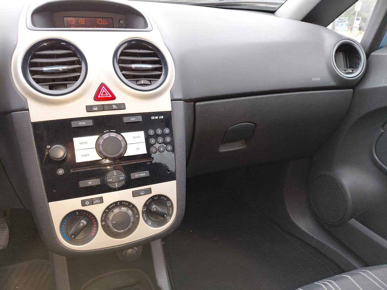 Opel Corsa 1.2 5 porte Enjoy