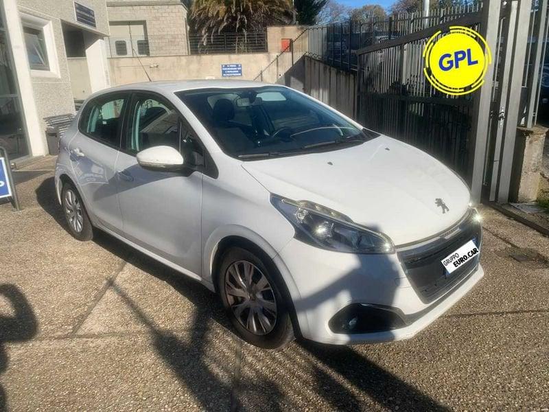 Peugeot 208 PureTech 82 3p. GPL Access