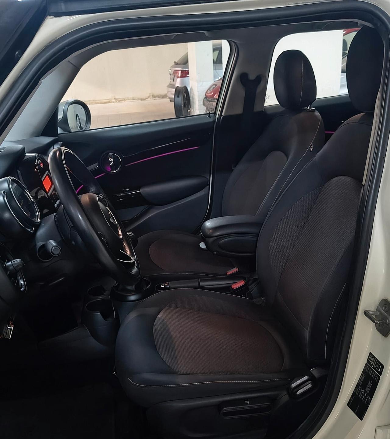 Mini 1.5 Cooper D Business - km 120000