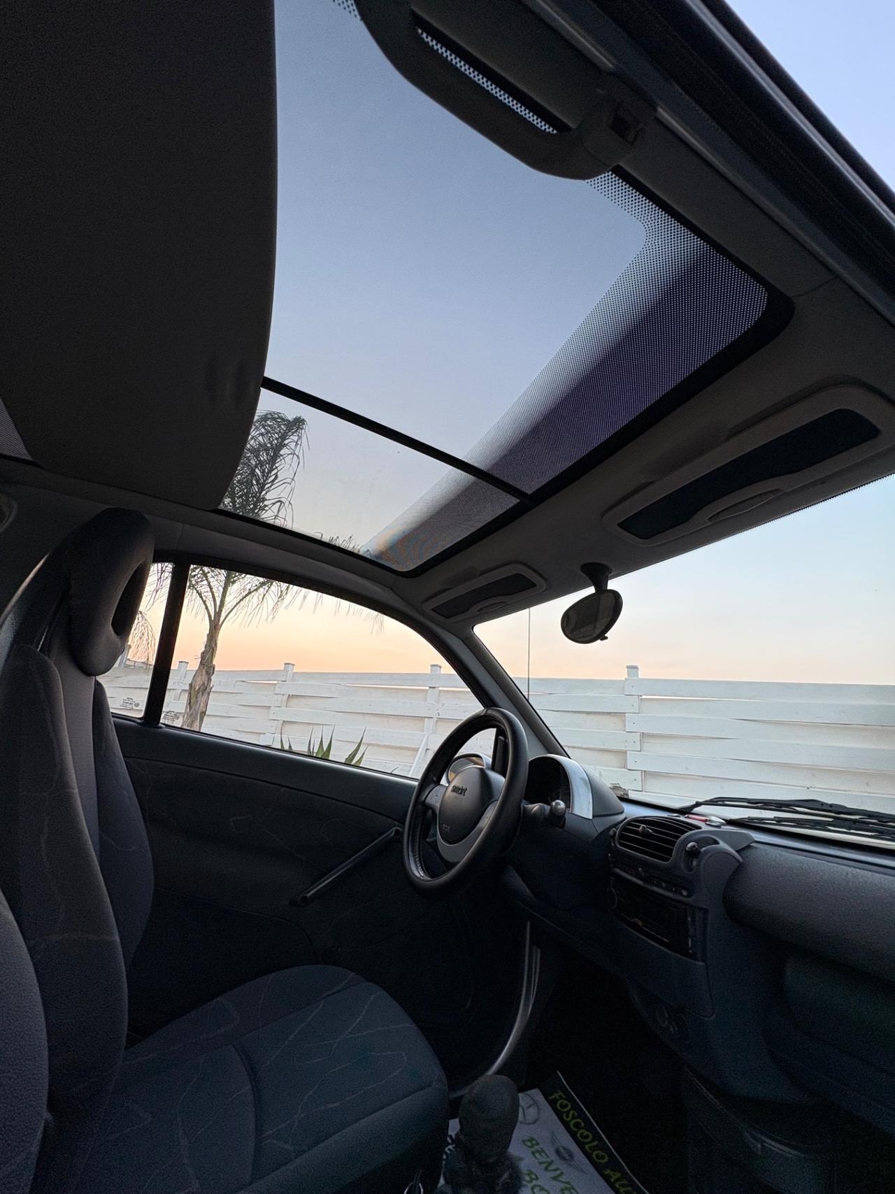 Smart 700 city-coupé
