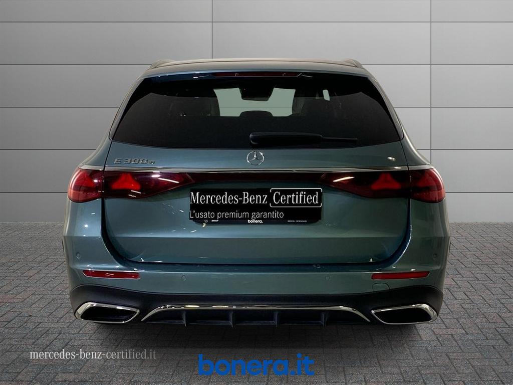 Mercedes Classe E 300 300 e Plug-In-Hybrid AMG Line Premium Plus 9G-Tronic
