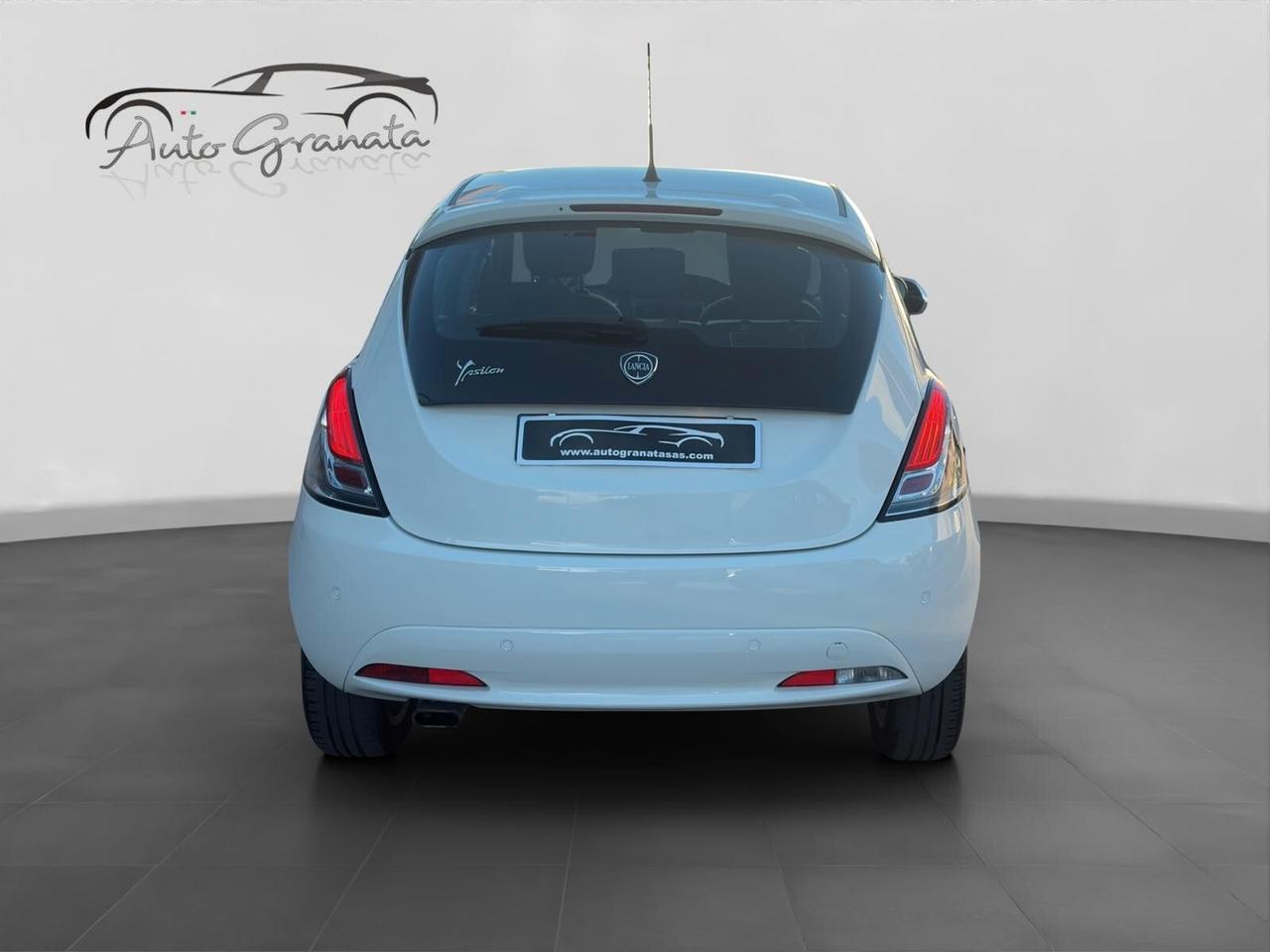 Lancia Ypsilon 1.2 69cv Gold NEOPATENTATI
