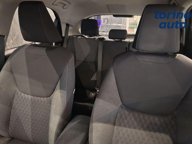 Toyota Yaris Hybrid Business