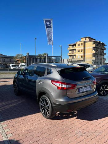 NISSAN Qashqai 1.6 dCi Tekna Automatico