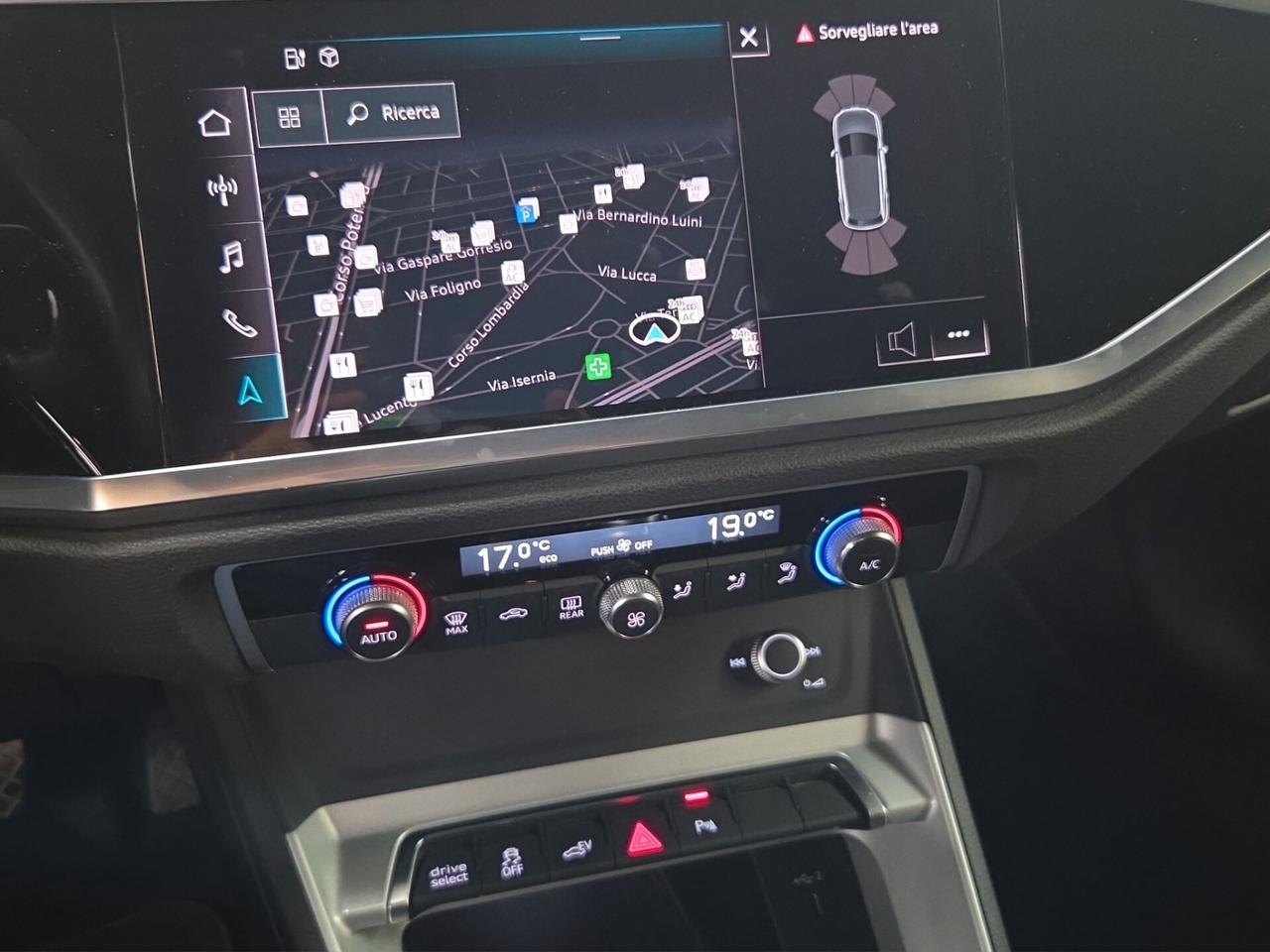 Audi Q3 45 TFSI e S tronic Business