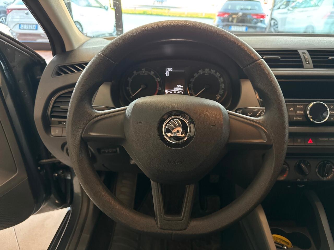 SKODA FABIA 1.0cc 60cv BENZINA NEOPATENTATI