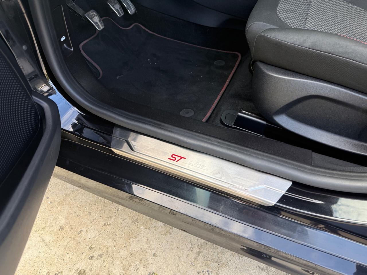 Ford Fiesta 1.0 Ecoboost 5 porte ST-Line