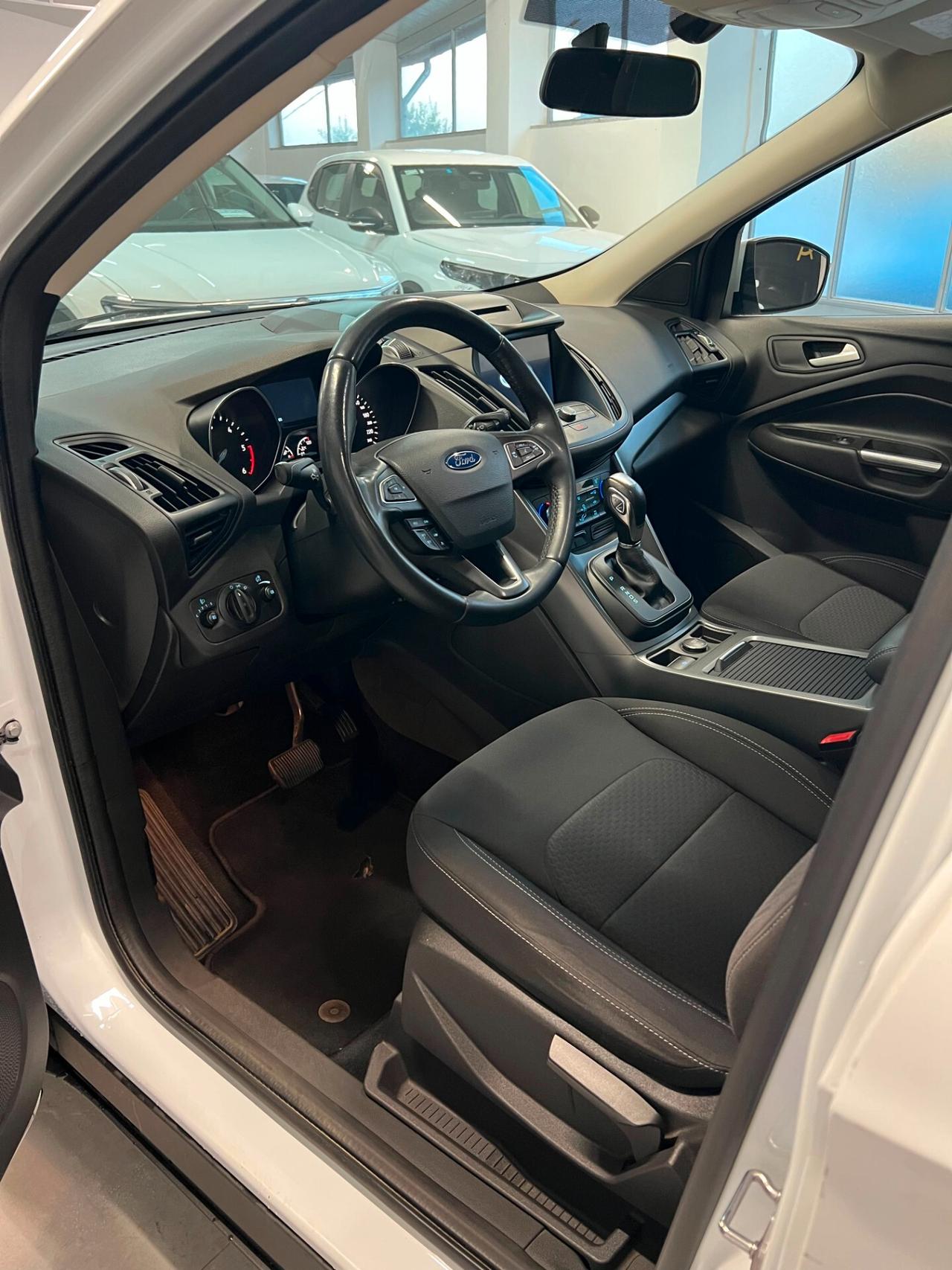 Ford Kuga 2.0 TDCI 120 CV S&S 2WD Powershift