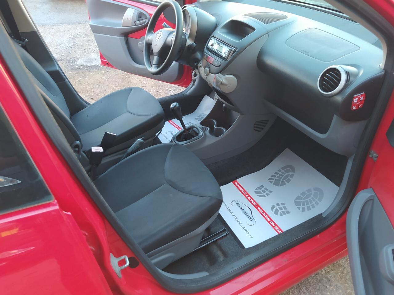 Toyota Aygo 1.0 12V VVT-i 5 porte Neopatentati