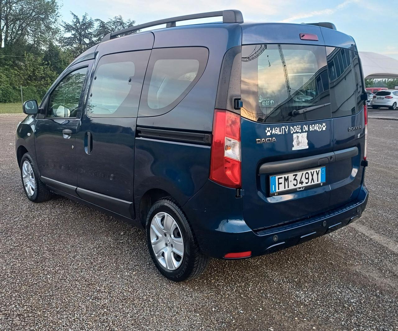 Dacia Dokker 1.6 8V 100CV Start&Stop GPL Lauréate