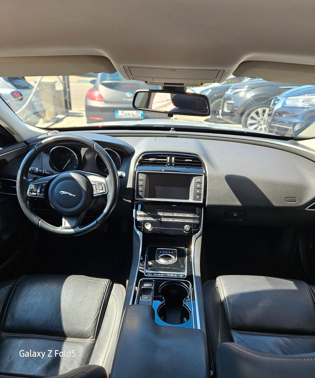 Jaguar XE 2.0 D 180 CV PORTFOLIO garanzia
