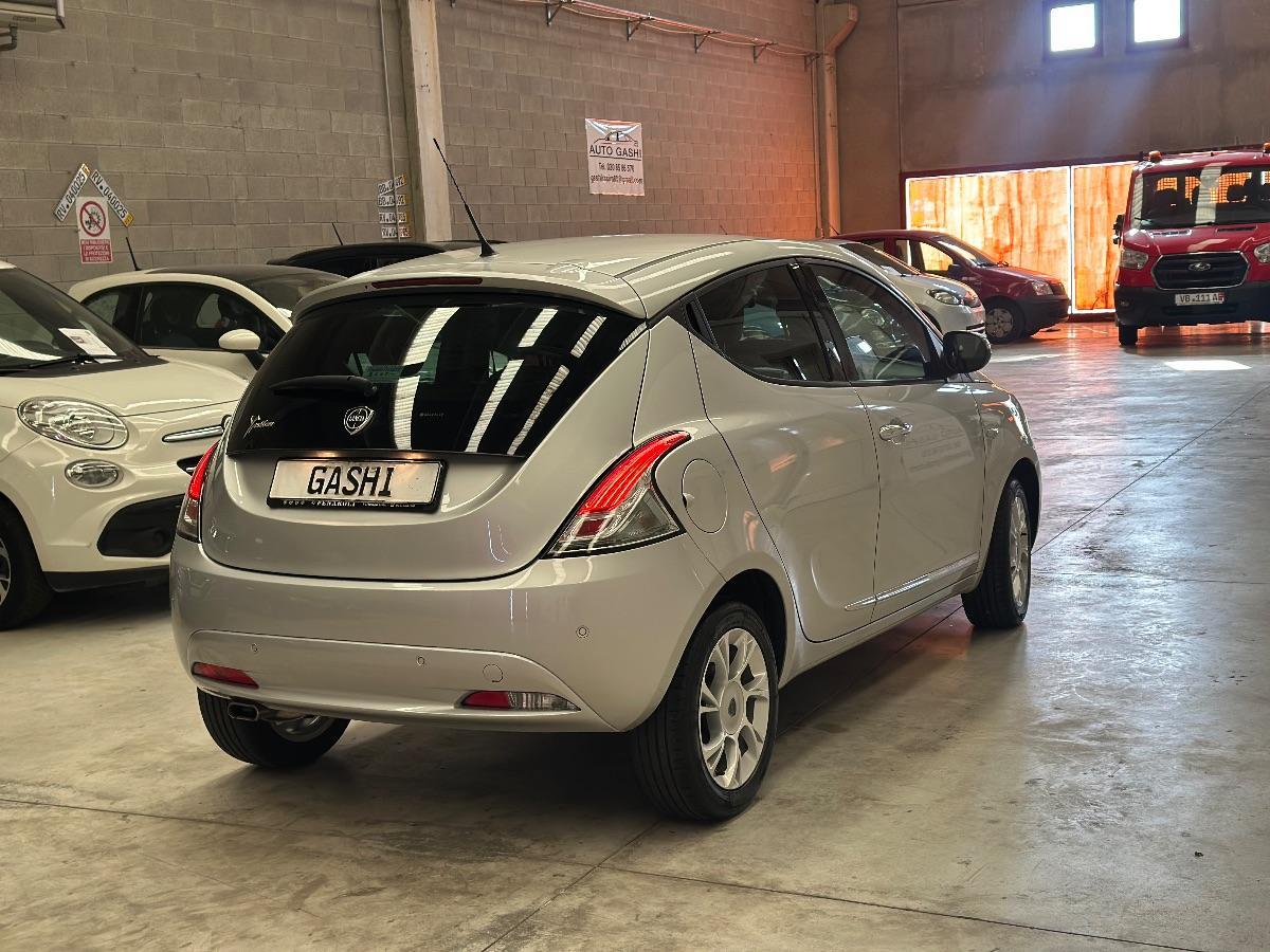 LANCIA - Ypsilon - 1.2 69 CV 5p. Platinum