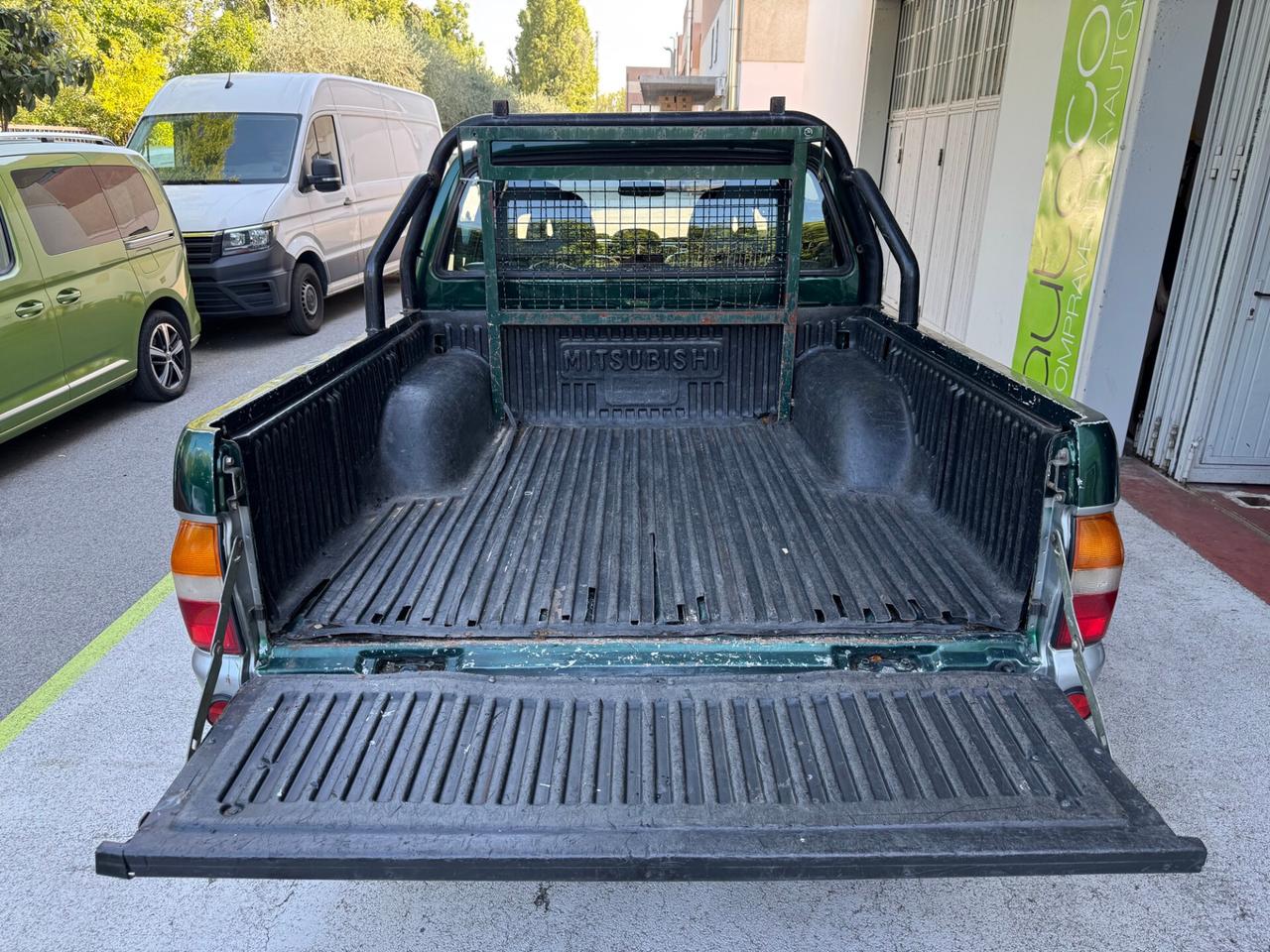 Mitsubishi L200 2.5TDI 4WD DC GLS GARANZIA 24 MESI